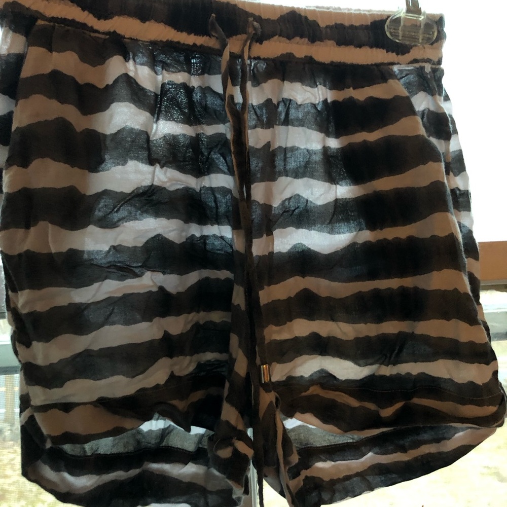 Grey & White Striped Japna Shorts xs
